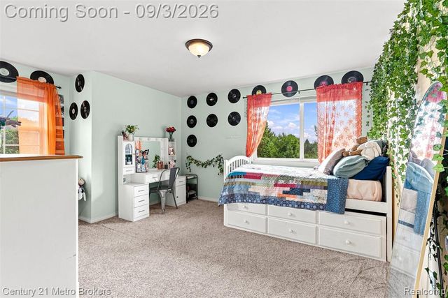 8275 Stonebrook Lane, Clarkston, MI 48348