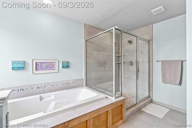 8275 Stonebrook Lane, Clarkston, MI 48348