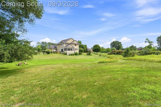 8275 Stonebrook Lane, Clarkston, MI 48348