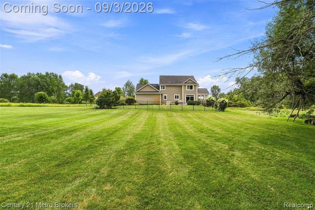8275 Stonebrook Lane, Clarkston, MI 48348