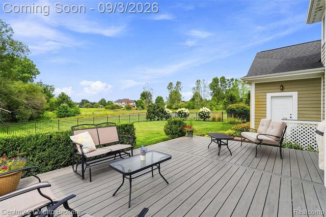 8275 Stonebrook Lane, Clarkston, MI 48348