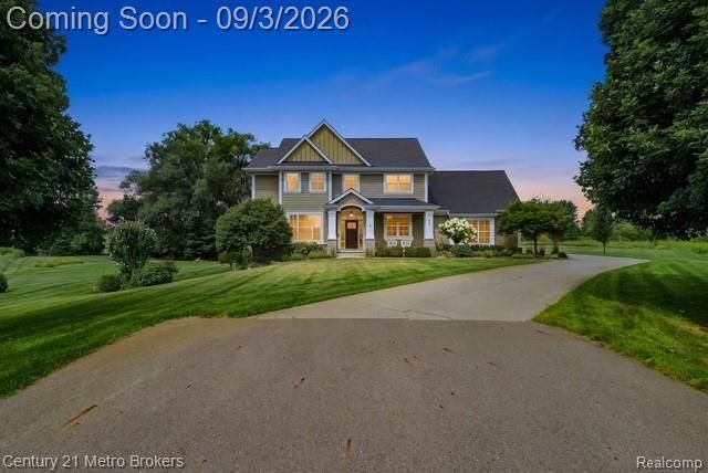 8275 Stonebrook Lane, Clarkston, MI 48348