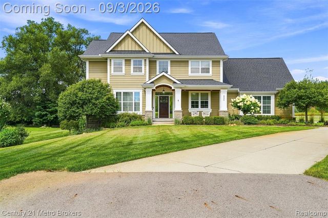8275 Stonebrook Lane, Clarkston, MI 48348