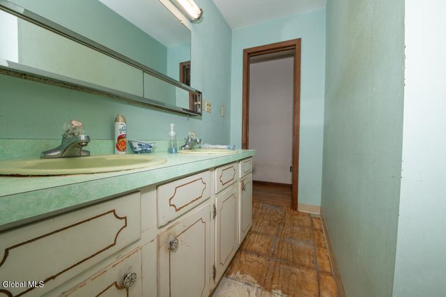 270 North Road, Berne, NY 12186