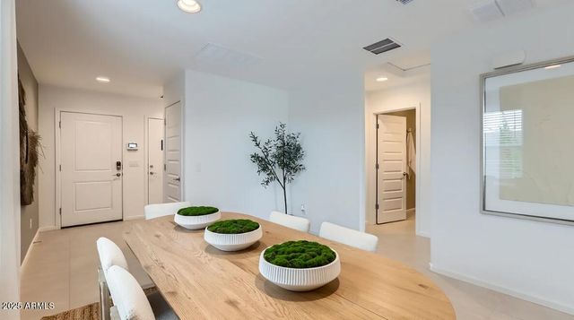 25024 N 174TH Lane, Surprise, AZ 85387