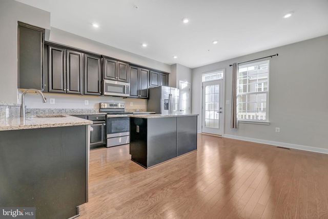 730 SKY BRIDGE DR, Upper Marlboro, MD 20774