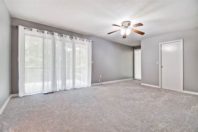 112 N Pleasant Ridge Drive, Rogers, AR 72756