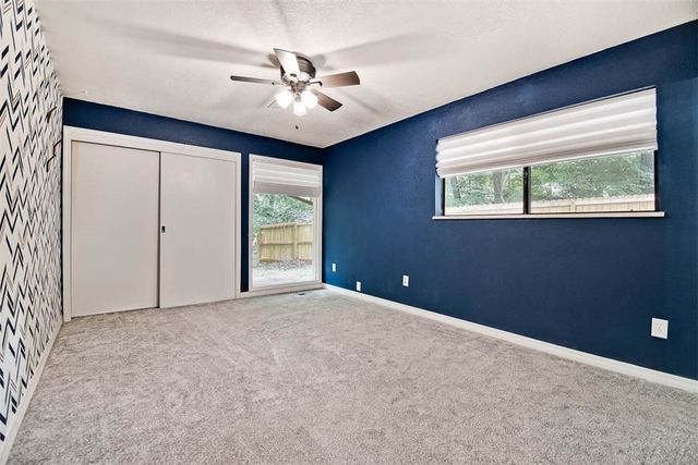 112 N Pleasant Ridge Drive, Rogers, AR 72756