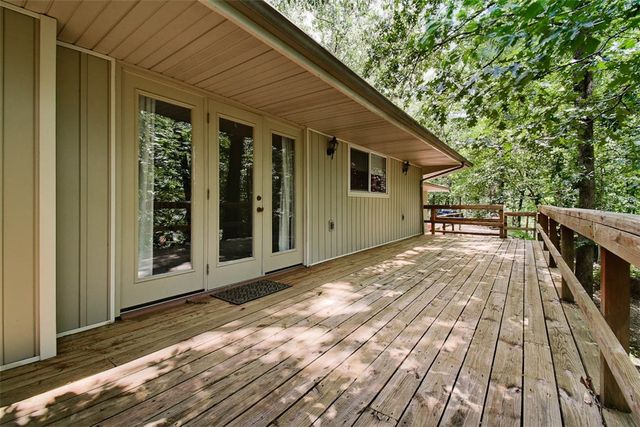 112 N Pleasant Ridge Drive, Rogers, AR 72756