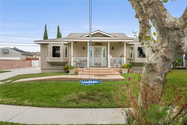 3603 Candlewood Street, Lakewood, CA 90712