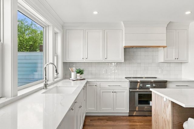 158 Hersey St, Hingham, MA 02043