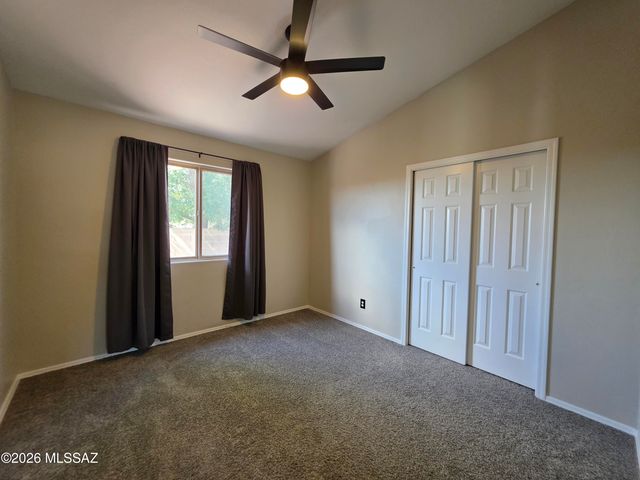 10486 E Jerrell Cove Street, Tucson, AZ 85747