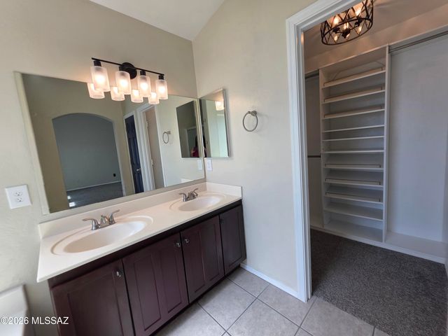 10486 E Jerrell Cove Street, Tucson, AZ 85747