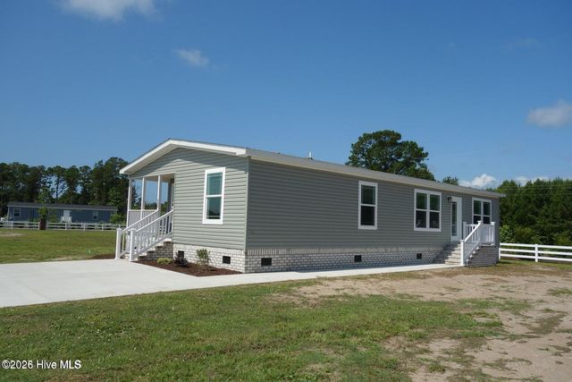 880 Yaupon Drive SW, Calabash, NC 28467