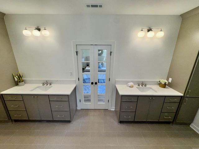 1024 Williams Creek Drive, Benton, AR 72019