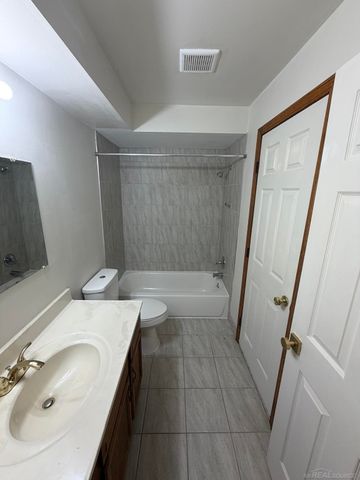 36839 Brewster Lane, New Baltimore, MI 48047
