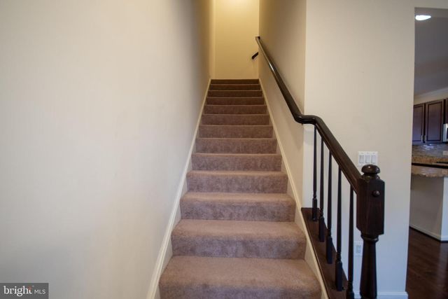 8024 CAYZER LN, Gainesville, VA 20155