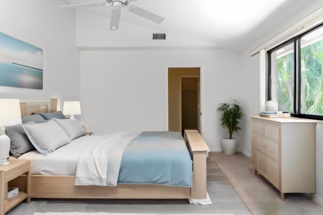 363 W Camino Real 4, Boca Raton, FL 33432