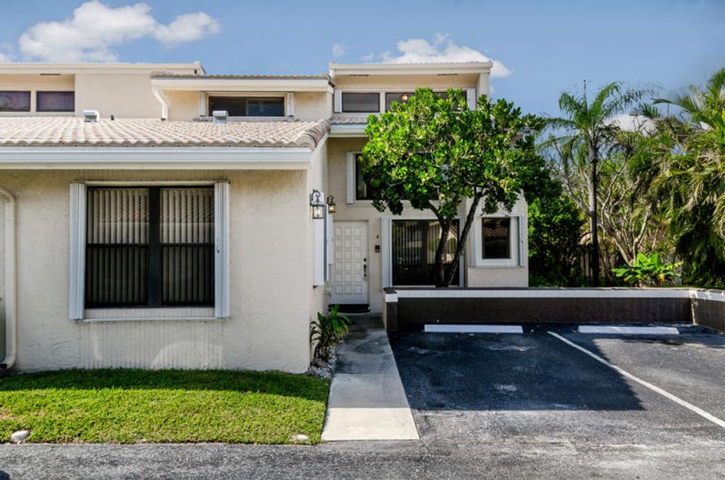 363 W Camino Real 4, Boca Raton, FL 33432