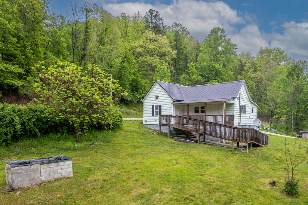 8855 Highway 191, West Liberty, KY 41472