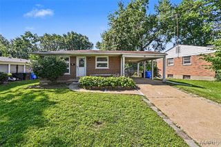 30 Saint Edward Lane, Florissant, MO 63033