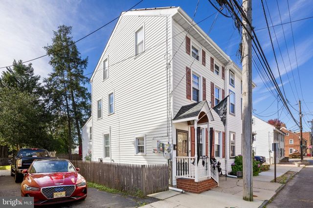 28 BRAINERD ST, Mt Holly, NJ 08060