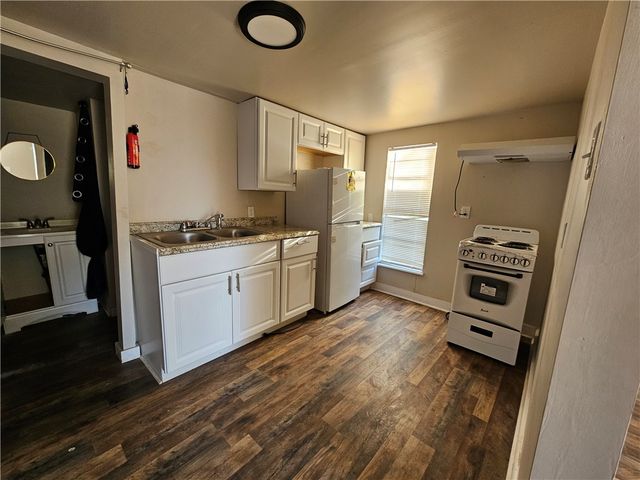 3520 Lou St, Corpus Christi, TX 78405