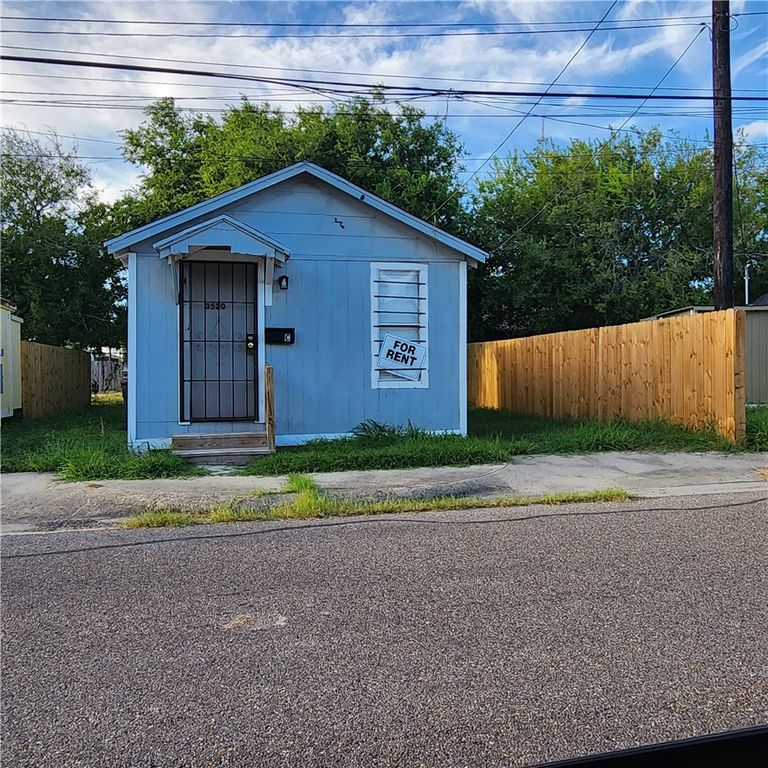 3520 Lou St, Corpus Christi, TX 78405 — photo 5