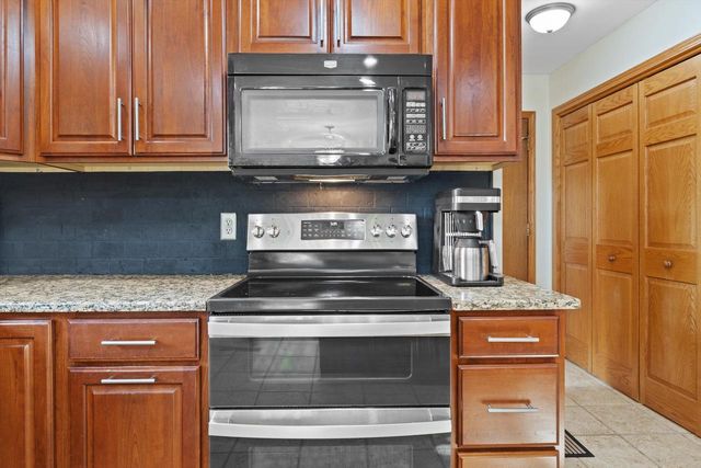 1800 Centennial LANE, Mount Pleasant, WI 53406