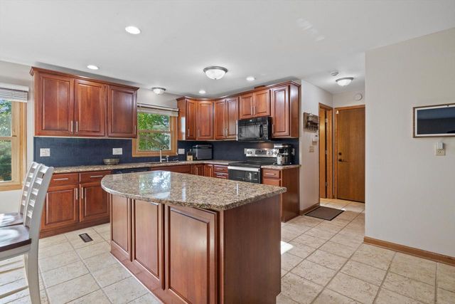 1800 Centennial LANE, Mount Pleasant, WI 53406