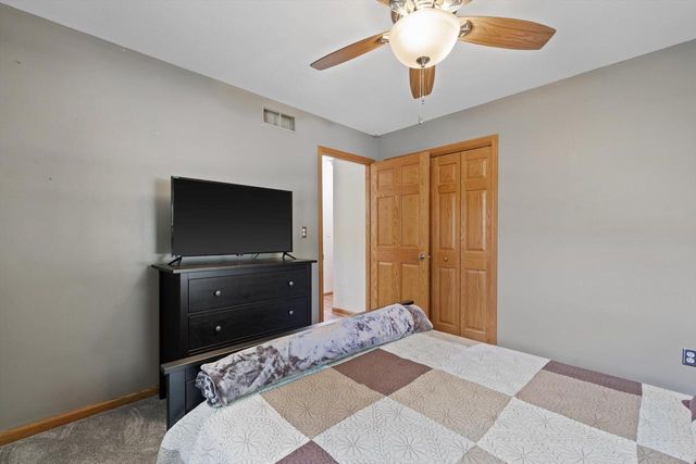 1800 Centennial LANE, Mount Pleasant, WI 53406