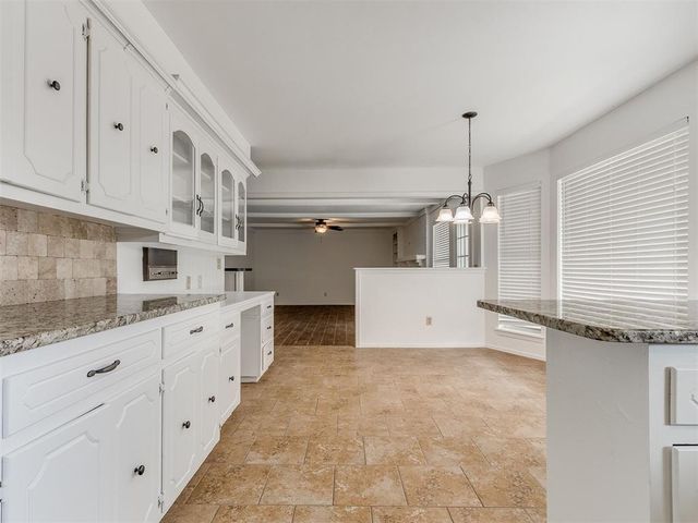 11800 Ashford Drive, Yukon, OK 73099