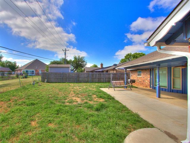 11800 Ashford Drive, Yukon, OK 73099