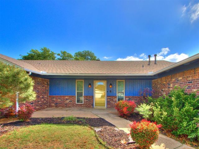 11800 Ashford Drive, Yukon, OK 73099