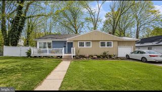 405 E EVESHAM AVE, Magnolia, NJ 08049