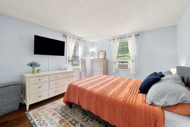 19 Lincoln Drive, Nottingham, NH 03290