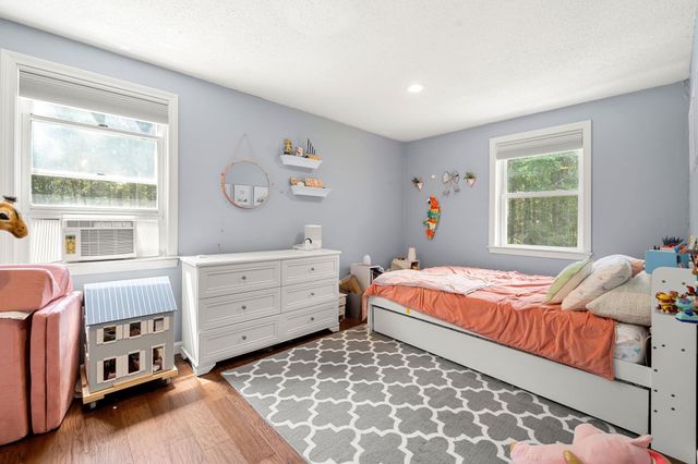 19 Lincoln Drive, Nottingham, NH 03290