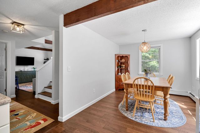 19 Lincoln Drive, Nottingham, NH 03290