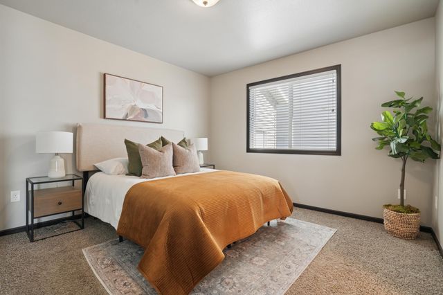 5594 Justice Drive S, Fargo, ND 58104