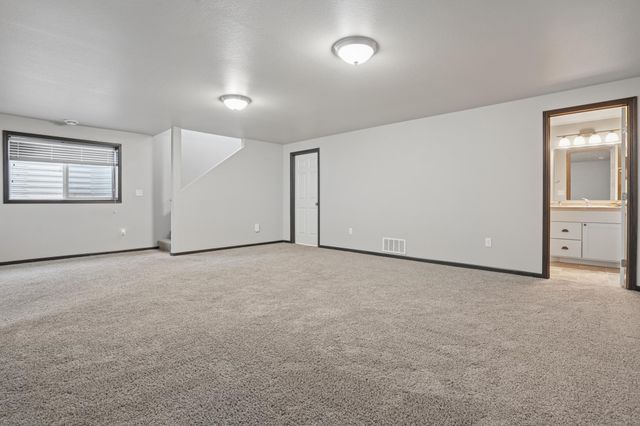 5594 Justice Drive S, Fargo, ND 58104