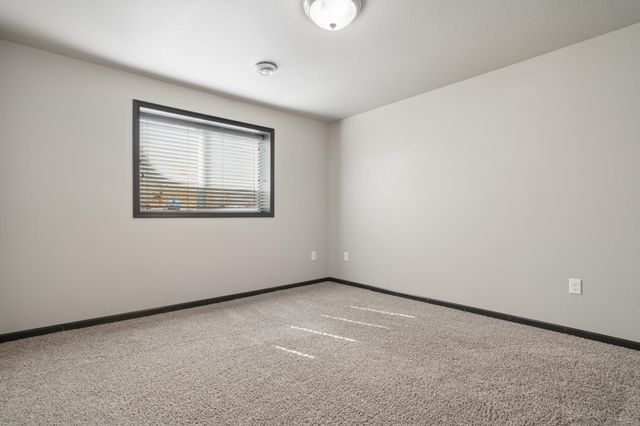 5594 Justice Drive S, Fargo, ND 58104