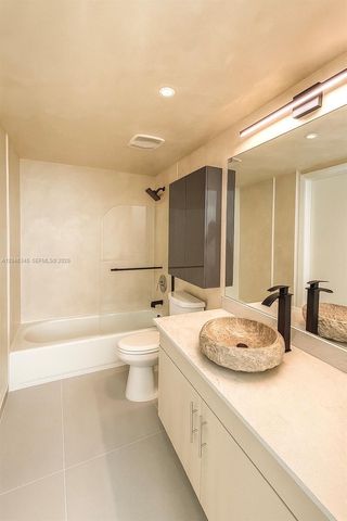 1861 S River Drive 1505, Miami, FL 33125
