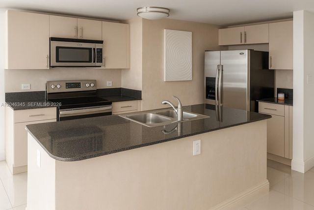 1861 S River Drive 1505, Miami, FL 33125