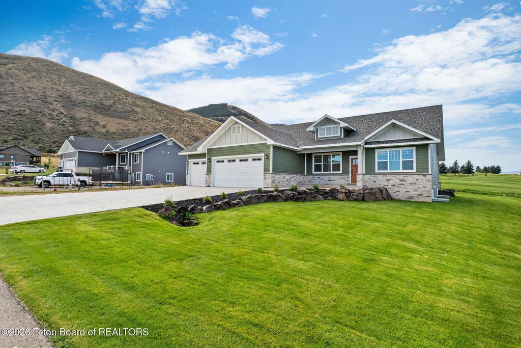 127 E PAPWORTH Lane, Afton, WY 83110 photo 3