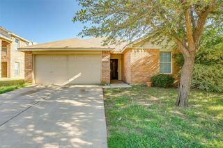 1108 Cottonwood Drive, Crowley, TX 76036