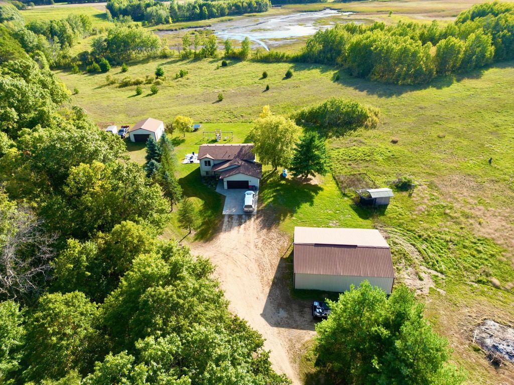 5602 285th Avenue NW, Isanti, MN 55040 — exterior