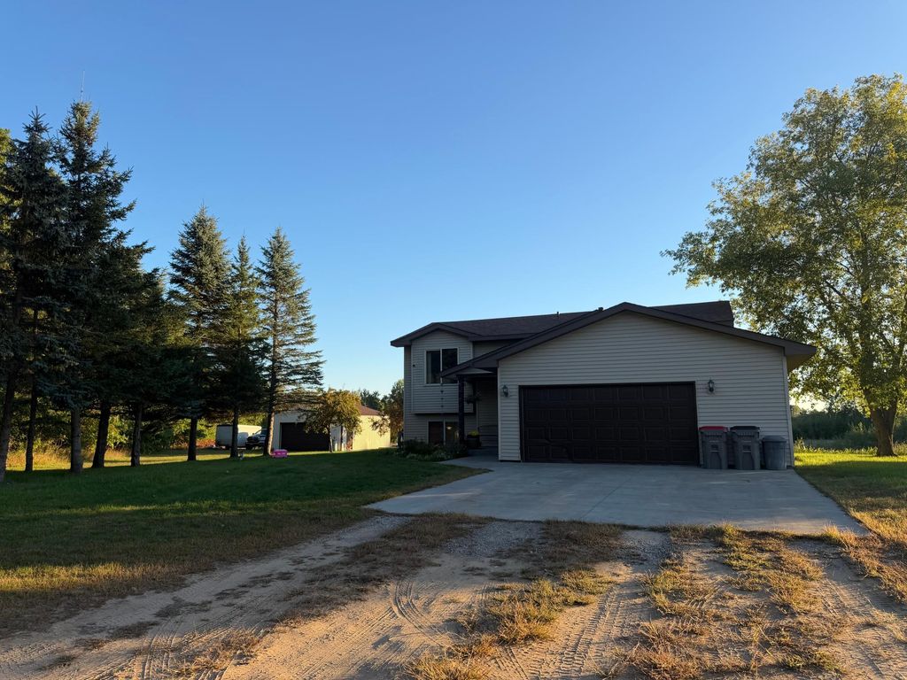 5602 285th Avenue NW, Isanti, MN 55040 — photo 4