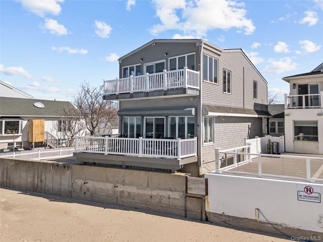 11 Pine Lane A, Bayville, NY 11709