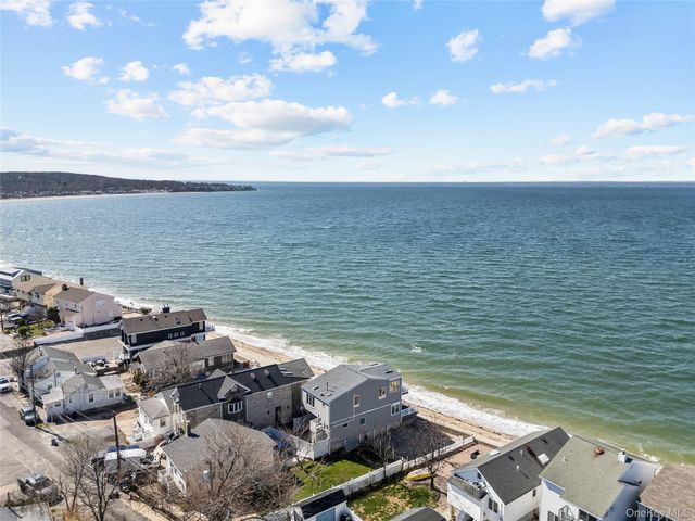 11 Pine Lane A, Bayville, NY 11709