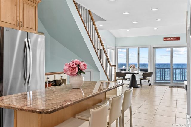 11 Pine Lane A, Bayville, NY 11709